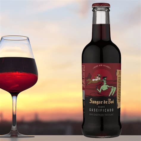 Vinho Coração De Boi - Vinho Frisante Tinto Suave Gaseificado Sangue De Boi Aurora 275 ml ...