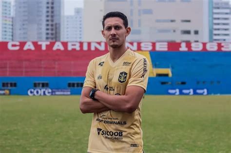 Central das Transferências on Twitter O Goiás contratou o atacante