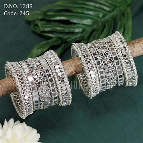 Golden Traditional Fusion Arts Brass Polki Mirror Wedding Bangles At Rs