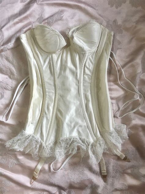 Agent Provocateur Honesty Ivory Lace Corset 3 Gem