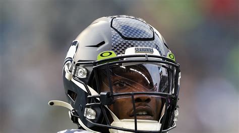 Seahawks Rumors: Seattle Sets Record Straight on Benching Star