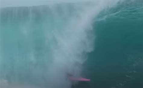 Jamie O’Brien Rides Massive, Wild & Crazy Pipeline | Pipeline Max XL ...