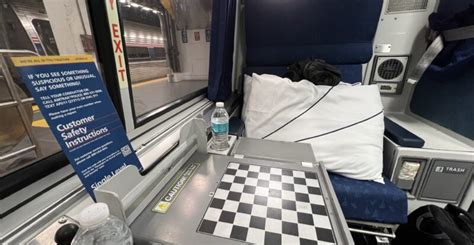 How Amtrak treats Roomette passengers like royalty — mostly - Runway ...