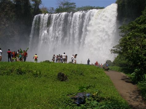 El Salto de Eyipantla ubicada en el municipio de San Andrés Tuxtla a 12