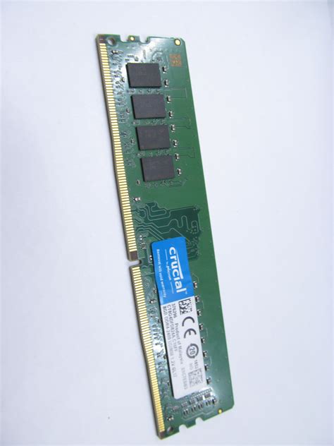 Оперативная память DDR4 8GB Crucial