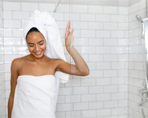 Why Some Wellness Experts Are All About Cold Showers Nutritious Life