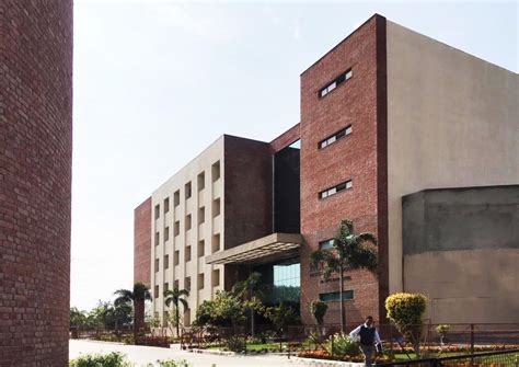 Kcc Institute Of Technology And Management Greater Noida Vijay Gupta