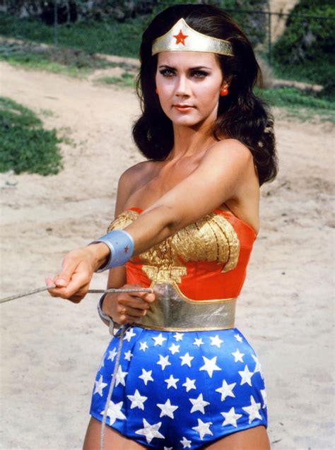 24 Stunning Portraits of Lynda Carter as Wonder Woman in the 1970s ...