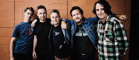 Pearl Jam Red Hot Chili Peppers The Killers Y Lana Del Rey Lideran Cartel De Lollapalooza