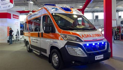 Ambulanze Cosa C Stato Di Veramente Nuovo A Reas Emergency Live