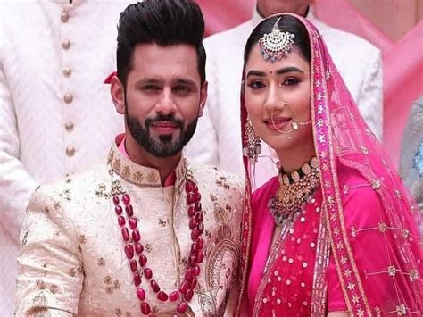 Rahul Vaidya, Disha Parmar FINALLY announce their wedding date