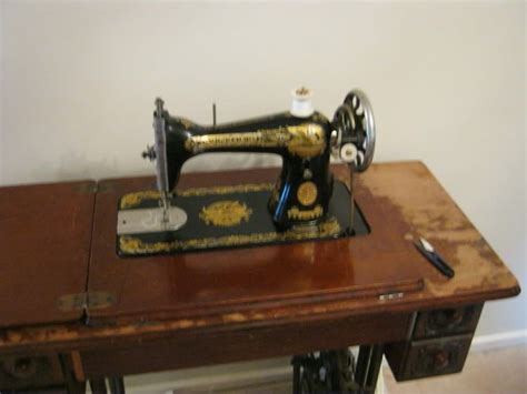 Cleaning A Singer Model 15 Treadle Sewing Machine Sewing Machine