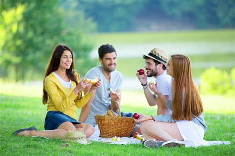 Tricks & Tips to Make Your Picnic Perfect | The Lakeside Collection