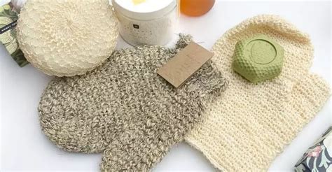 10 Best Exfoliating Gloves For Radiant Skin How To Use Exfoliating Mitts