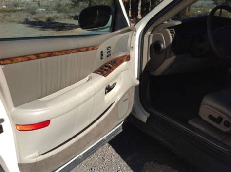 Sell Used Buick Park Avenue Ultra Spoiler Pearl Color