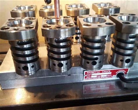 China PET Bottle Preform Mould With Hot Runner Manufacturers Suppliers Factory OUGE Machine