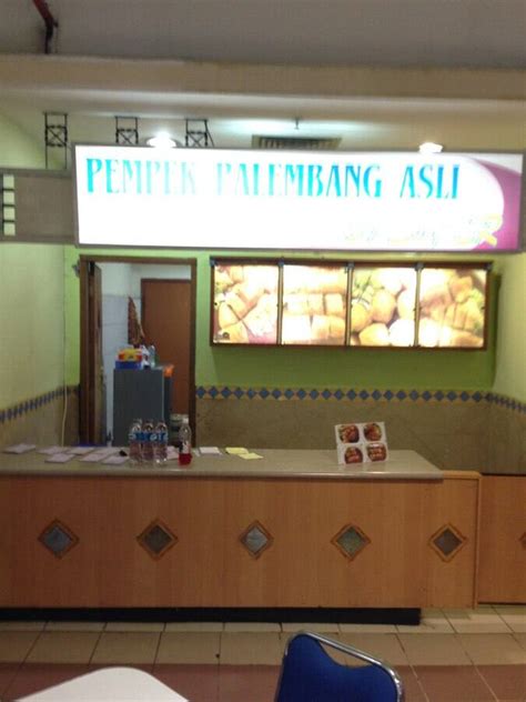 Foto Restoran Pempek Palembang Asli Foto Makanan Pilihan Di Mall