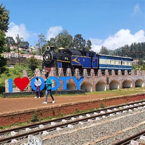 Udagamandalam Railway Station - Rail Station