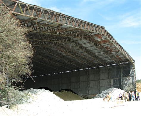 Large Shed On Caistor Quarry Evelyn Simak Geograph Britain And Ireland