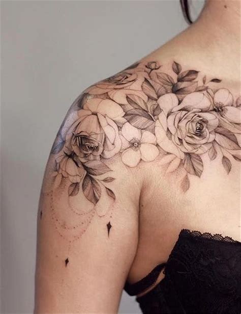 50 Gorgeous And Exclusive Shoulder Floral Tattoo Designs You Dream To