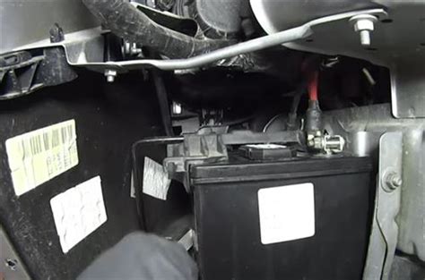 Where Is The Battery In A Chrysler And How To Replace It