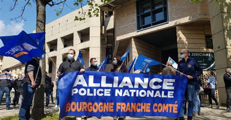 Dijon Policiers Br L S Viry Ch Tillon Manifestation D Agents