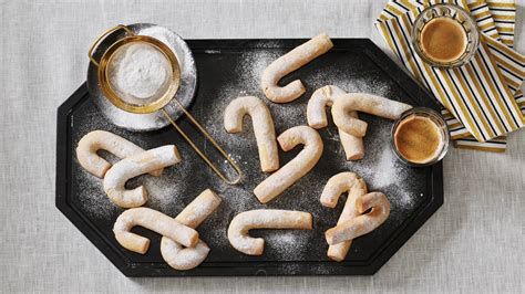 Witte Kerstkoekjes Met Poedersuiker Recept Allerhande Albert Heijn