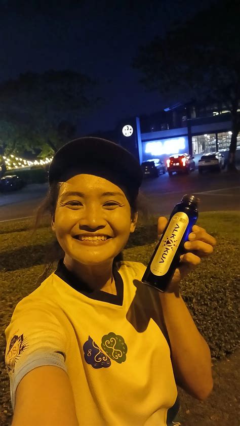 Berlari buatku adalah meditasi.. Untuk mencari apa yang aku cari dengan