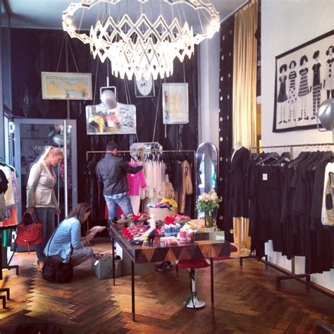 Hot on the Highstreet Week 212 - Shopping in Frankfurt - Thoroughly ...