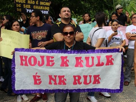 G Professores Fazem Ato No Terceiro Dia De Protestos Por Reajuste