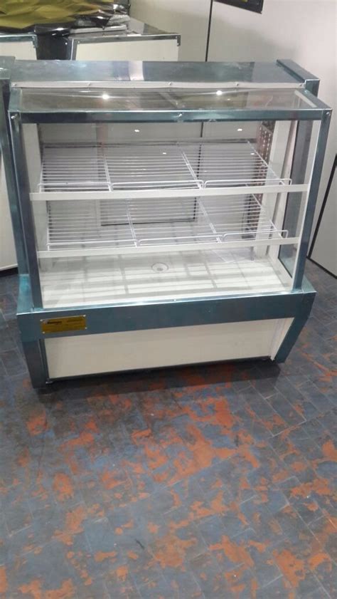 Vitrine Refrigerada Para Bolos Doces Pop Luxo 1 50m R 3 210 00 Em