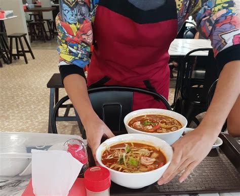 青蛙生活点滴 Froggy s Bits of Life 砂劳越叻沙 Sarawak Laksa 烤面包 半熟蛋 鸳鸯 Toast