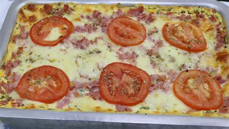 LANCHE DE FORNO CREMOSO FEITO PÃO DE FORMA PARA SUBSTITUIR O