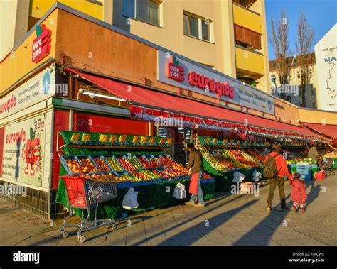 Turkischer Markt Hi Res Stock Photography And Images Alamy