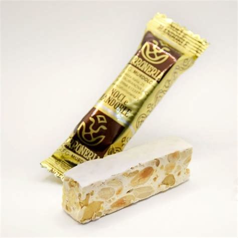 Soft nougat with walnuts and almonds | La Torroneria Murdolo