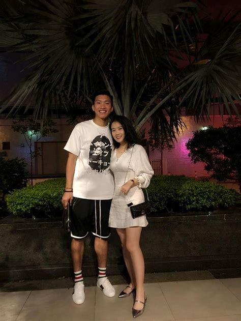 Bạn gái hotgirl của Đoàn Văn Hậu diện bikini khoe đường cong nóng bỏng Báo Dân trí