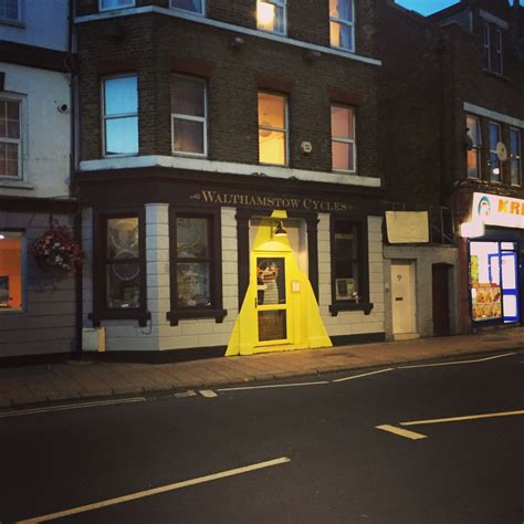Walthamstow in pictures - 278 turning into Selborne road 1968 Nat West