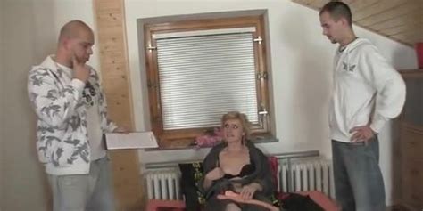 Wrinkly Granny Pleasures Her Grannies Pussy Tnaflix