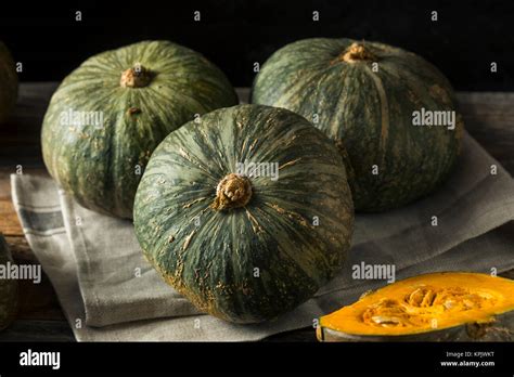 Raw Green Organic Kabocha Squash Ready To Cook Stock Photo Alamy