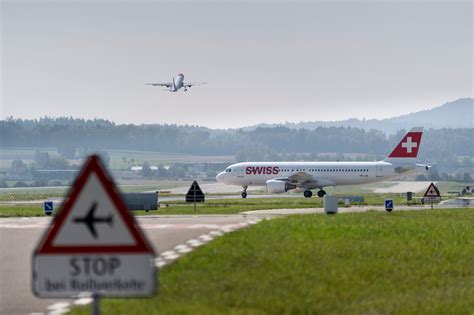 Swiss muss im Sommer weitere Flüge streichen Verbindungen