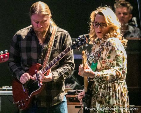 Tedeschi Trucks Band Perform 4 Nights At Chicago Theatre Front Row