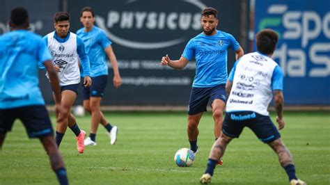 Grêmio hoje Marca de Cristaldo jogador de saída preparação contra o