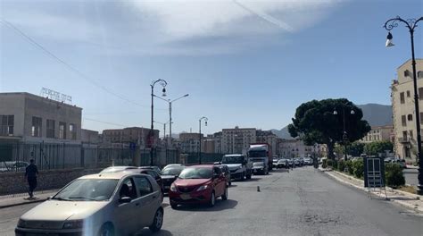 Ztl In Via Roma Sospesa Ma Palermo Resta Nel Caos Il Comune Al