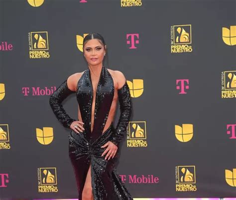 Las M S Elegantes En Premio Lo Nuestro No Te Pierdas Sus Looks