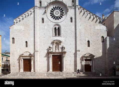 San sabino bari cathedral italy puglia hi-res stock photography and ...