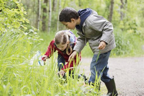 Family Scavenger Hunt Ideas: Indoor and Outdoor Adventures