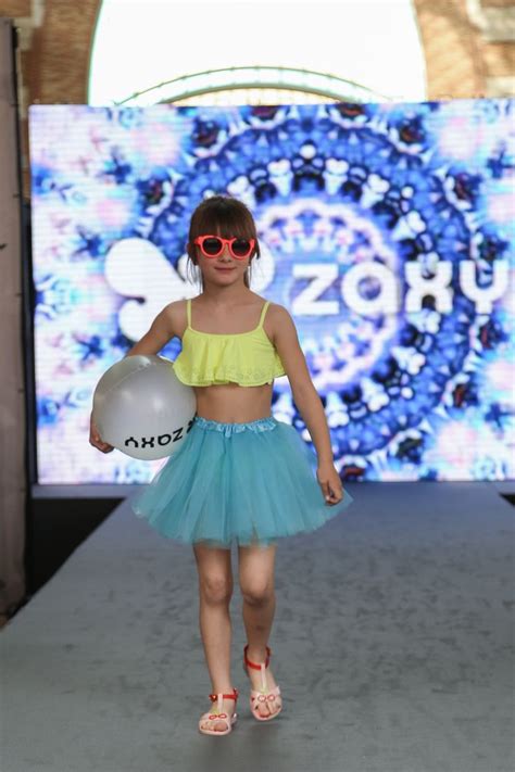 ZAXY En La Pasarela Valencia Petit Walking Pasarela Moda Infantil Moda