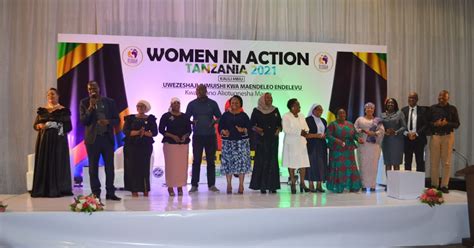 Purple Planet Waja Na Women In Action Wawaomba Watanzania Kumuunga