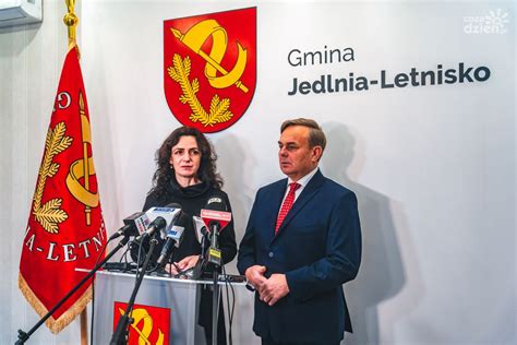 Nadanie praw miejskich Jedlnia Letnisko zdjęcia