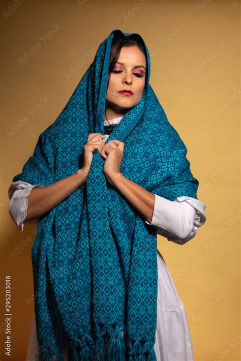 Retrato Mujer Mexicana Adelita Rebozo Traje T Pico Stock Photo Adobe